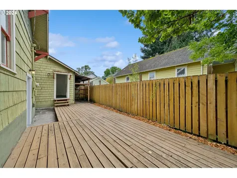 2504 Se Tibbetts Street Portland OR 97202