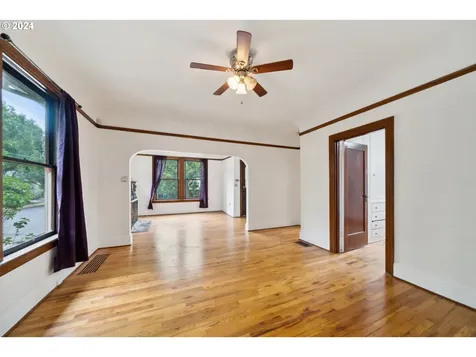2504 Se Tibbetts Street Portland OR 97202