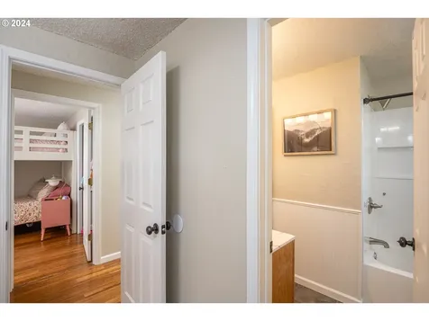1514 Juhl Street Eugene OR 97402