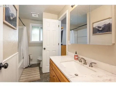 1514 Juhl Street Eugene OR 97402