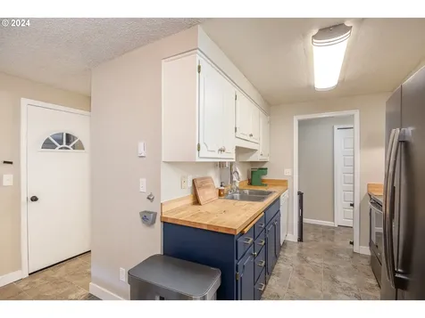 1514 Juhl Street Eugene OR 97402
