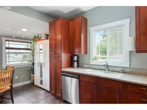 217 W 7th Street The Dalles OR 97058