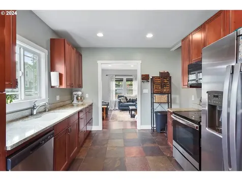 217 W 7th Street The Dalles OR 97058