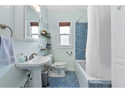 217 W 7th Street The Dalles OR 97058