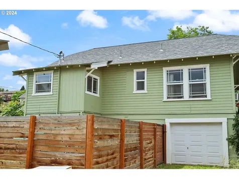 217 W 7th Street The Dalles OR 97058