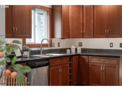 9312 Sw Terwilliger Boulevard Portland OR 97219