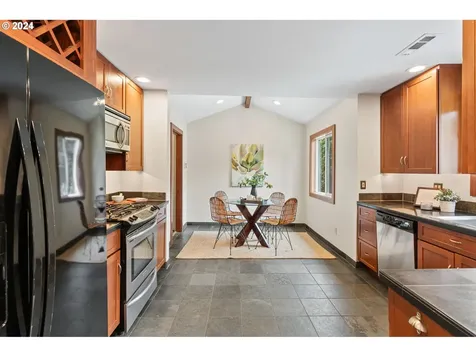 9312 Sw Terwilliger Boulevard Portland OR 97219