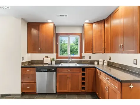9312 Sw Terwilliger Boulevard Portland OR 97219