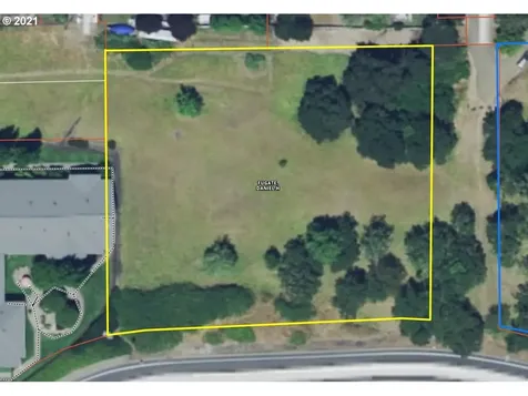 1448 NE Rocky Ridge Drive Roseburg OR 97470