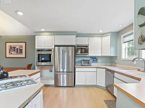 453 NE 172nd Avenue Portland OR 97230