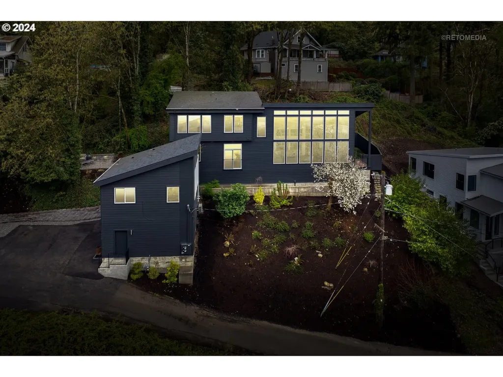 9306 Nw Hardy Avenue Portland OR 97231
