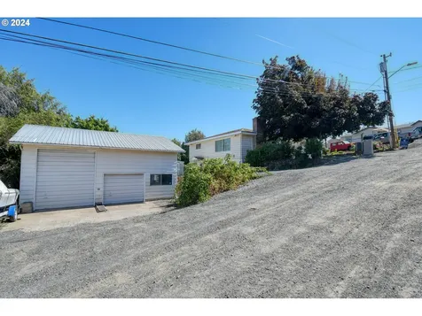 830 SW 7th Street Pendleton OR 97801