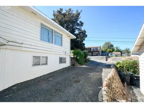 830 SW 7th Street Pendleton OR 97801