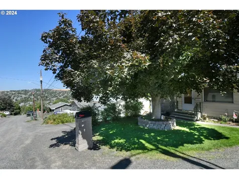 830 SW 7th Street Pendleton OR 97801