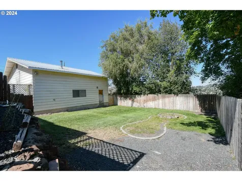 830 SW 7th Street Pendleton OR 97801
