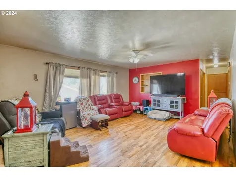 830 SW 7th Street Pendleton OR 97801