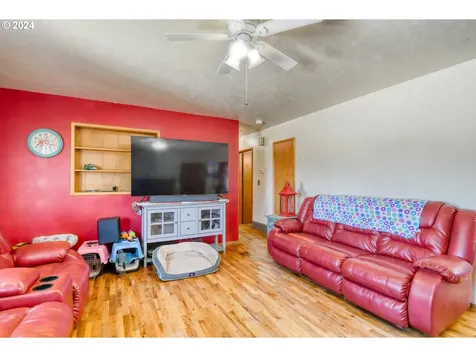830 SW 7th Street Pendleton OR 97801