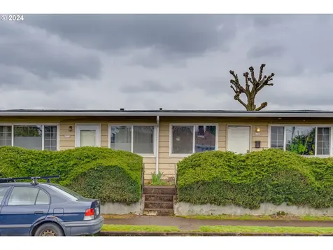 6508 Se Center Street Portland OR 97206