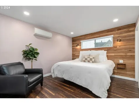 54 Van Fossen Court Eugene OR 97404