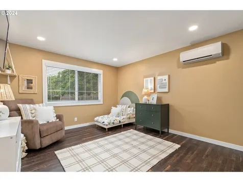 54 Van Fossen Court Eugene OR 97404