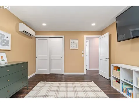 54 Van Fossen Court Eugene OR 97404
