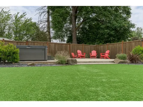 54 Van Fossen Court Eugene OR 97404
