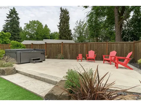 54 Van Fossen Court Eugene OR 97404