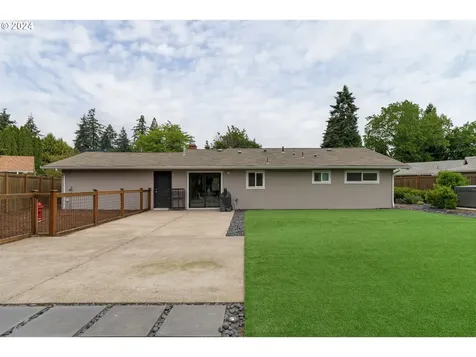 54 Van Fossen Court Eugene OR 97404