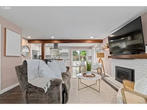 54 Van Fossen Court Eugene OR 97404