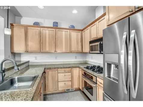 4619 Ne 14th Avenue Portland OR 97211