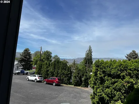 1521 Clark Street The Dalles OR 97058