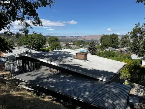 1521 Clark Street The Dalles OR 97058