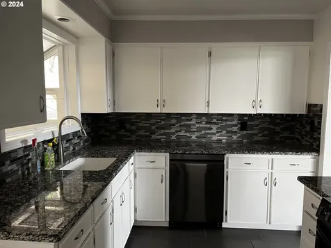 1521 Clark Street The Dalles OR 97058