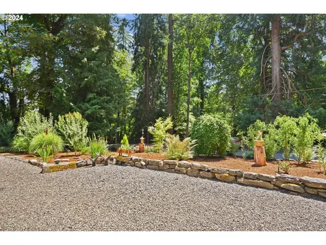 131 Sw Tualatin Loop West Linn OR 97068