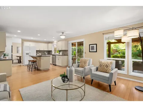 11027 Sw 110th Place Portland OR 97223
