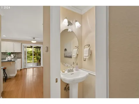 11027 Sw 110th Place Portland OR 97223