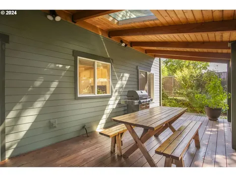 11027 Sw 110th Place Portland OR 97223