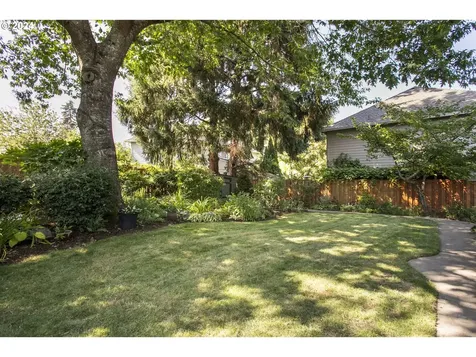 11027 Sw 110th Place Portland OR 97223