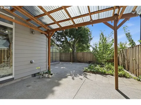 5899 SE Davis Road Hillsboro OR 97123