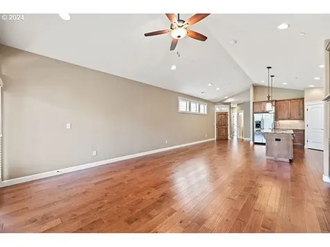 5813 Nw 25th Avenue Camas WA 98607