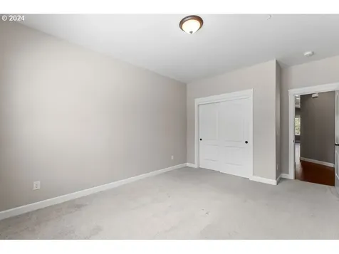 5813 Nw 25th Avenue Camas WA 98607