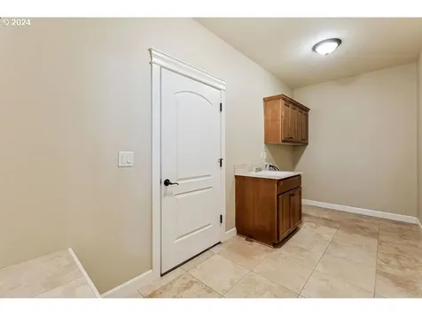 5813 Nw 25th Avenue Camas WA 98607