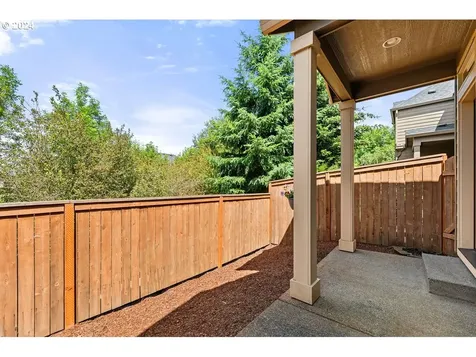 5813 Nw 25th Avenue Camas WA 98607