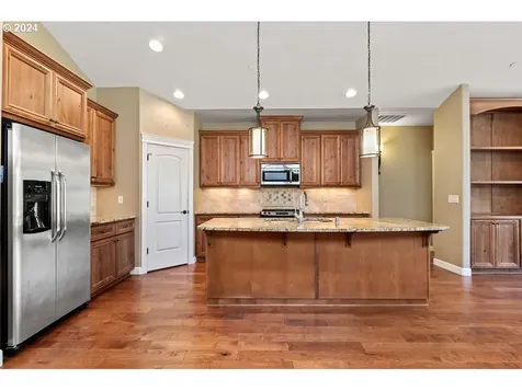 5813 Nw 25th Avenue Camas WA 98607