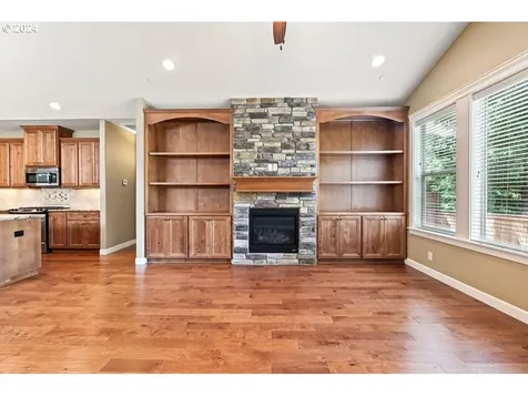 5813 Nw 25th Avenue Camas WA 98607