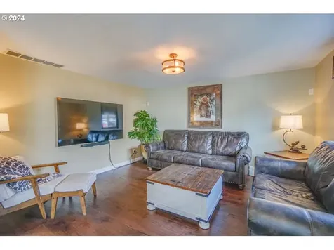 14206 NE 100th Street Vancouver WA 98682
