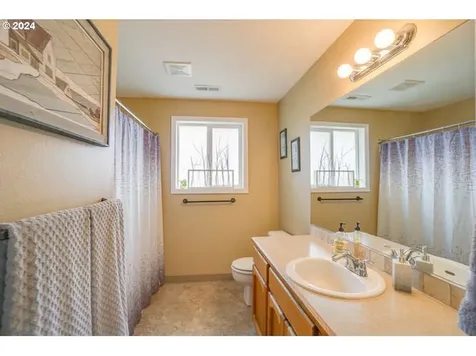 14206 NE 100th Street Vancouver WA 98682