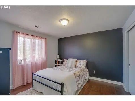 14206 NE 100th Street Vancouver WA 98682