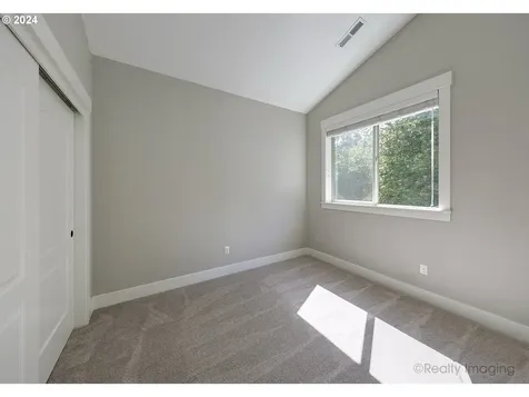2035 34th Street Washougal WA 98671