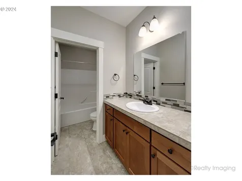 2035 34th Street Washougal WA 98671